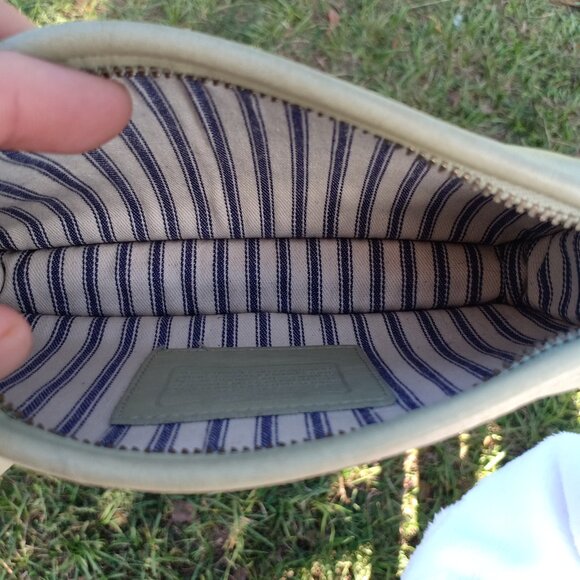 Coach Chunky Case 7165 - Picture 4 of 16